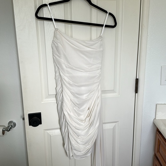 White Eliatt dress. Worn once - Picture 4 of 7
